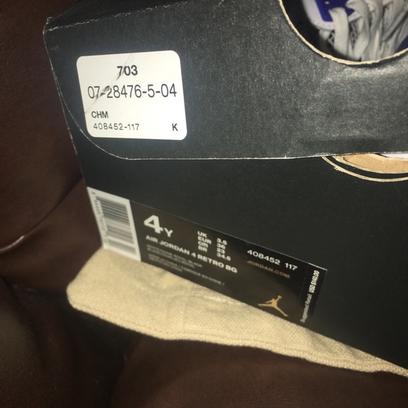 Jordan 4s size 4 - Picture 6 of 6